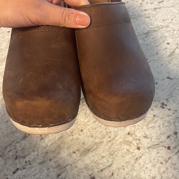 Dansko Professional Nubuck Leather Size 7 Clog Anthropologie Free People - Picture 2 of 6